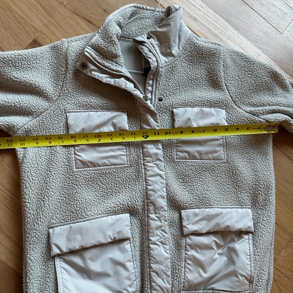 Vuori Light beige Sherpa Bomber Jacket - Picture 12 of 12